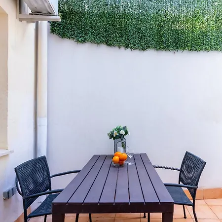 Behouse Calatrava Apartment Seville