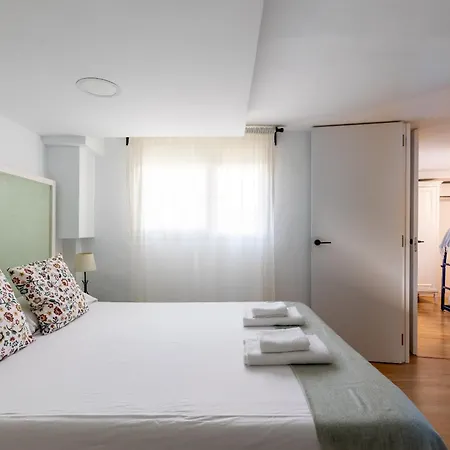 Apartment Behouse Calatrava