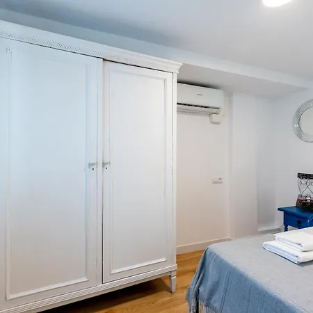 Apartment Behouse Calatrava *